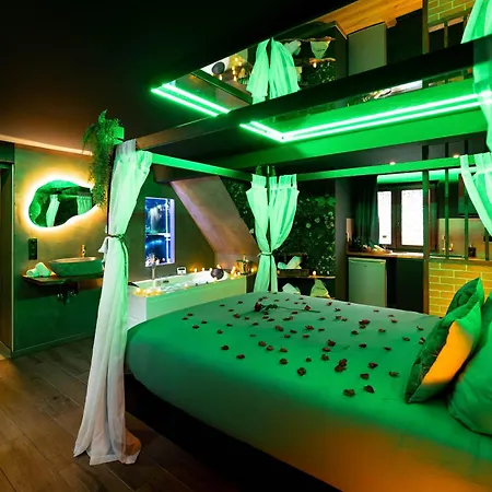 Appartamento La Forêt Enchantée - à Thème Jacuzzi - évasion Pour Deux *