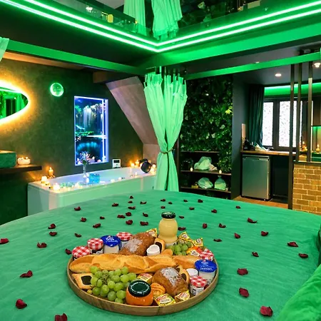 Apartament La Foret Enchantee - A Theme Jacuzzi - Evasion Pour Deux