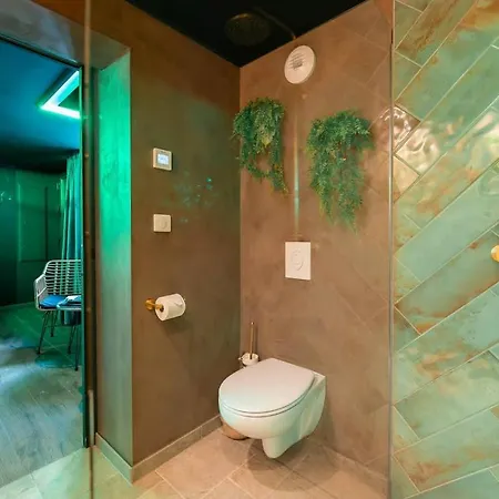 La Foret Enchantee - A Theme Jacuzzi - Evasion Pour Deux Apartman