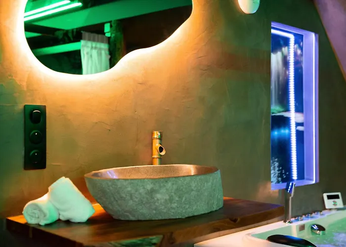 La Foret Enchantee - A Theme Jacuzzi - Evasion Pour Deux Schirrhein